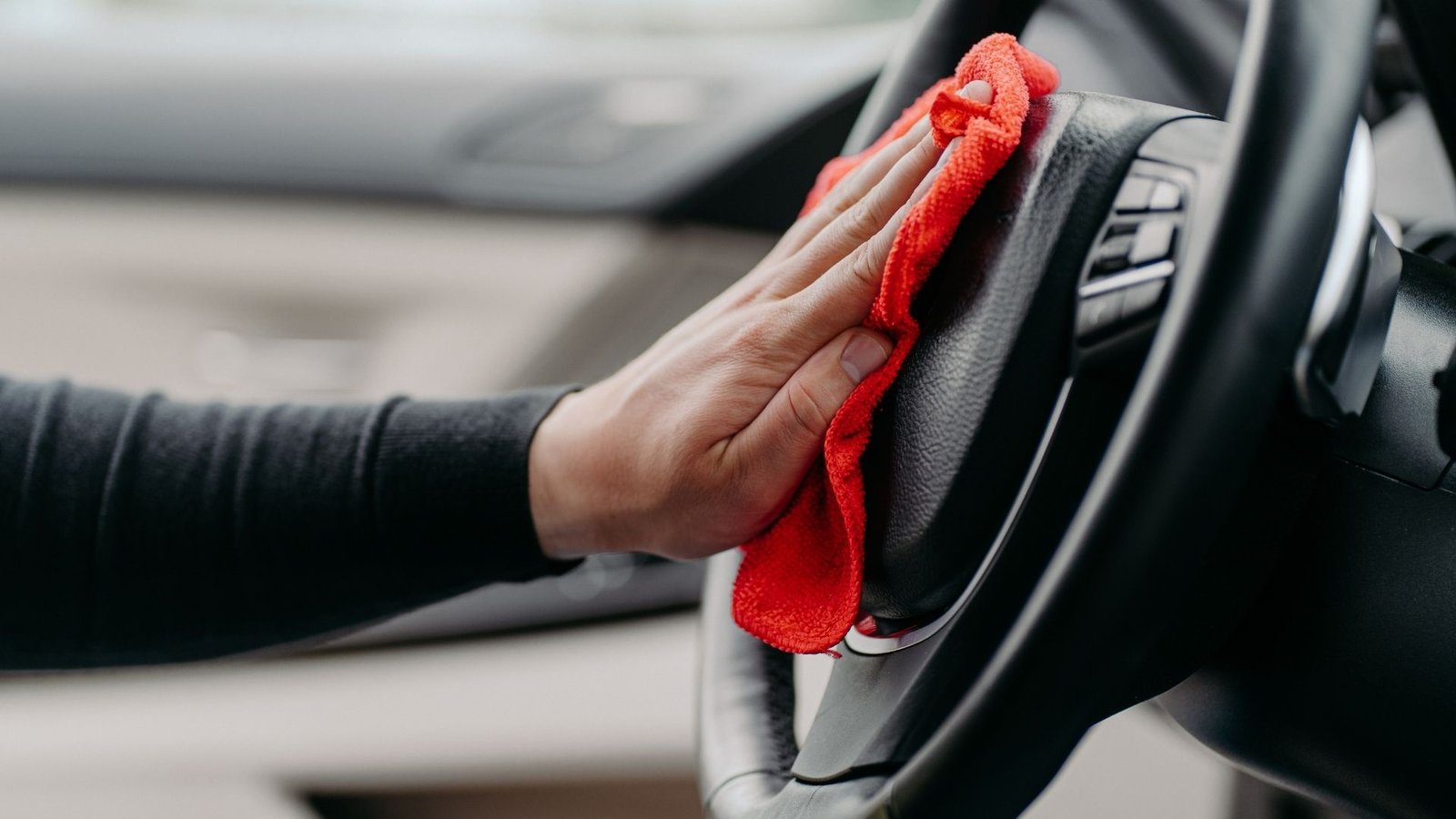 Car detailing services in london